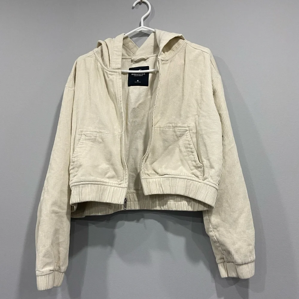 Hooded corduroy light zip up